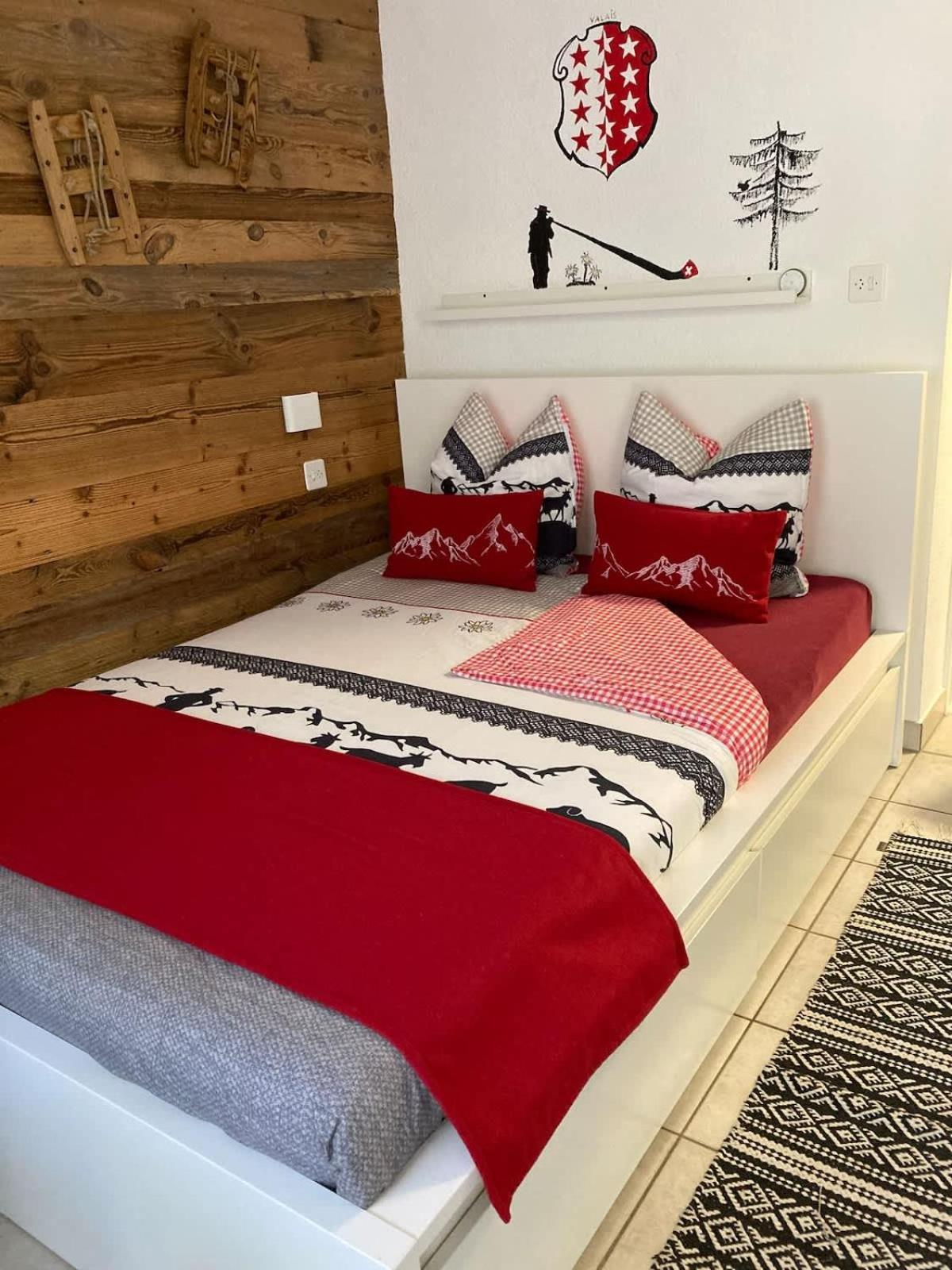 House St-george Alpine With Terrace And View On Village Apartamento Zermatt
